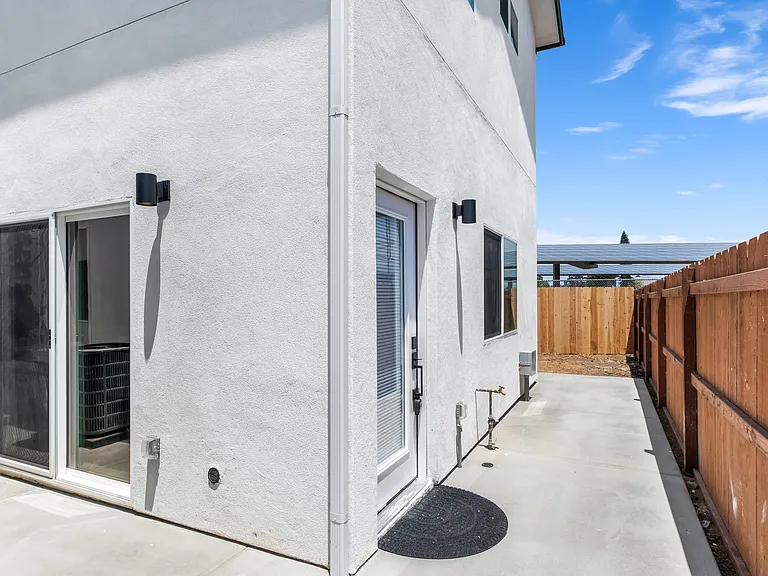 5049 Art St — Photo 18