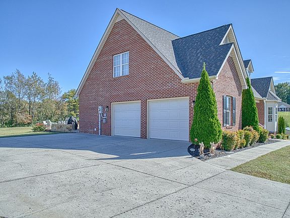 5th image of 908 River Bend Dr