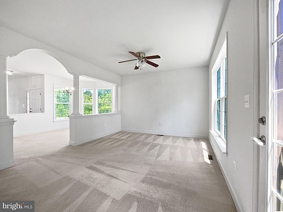3rd image of 3181 Hour Glass Dr