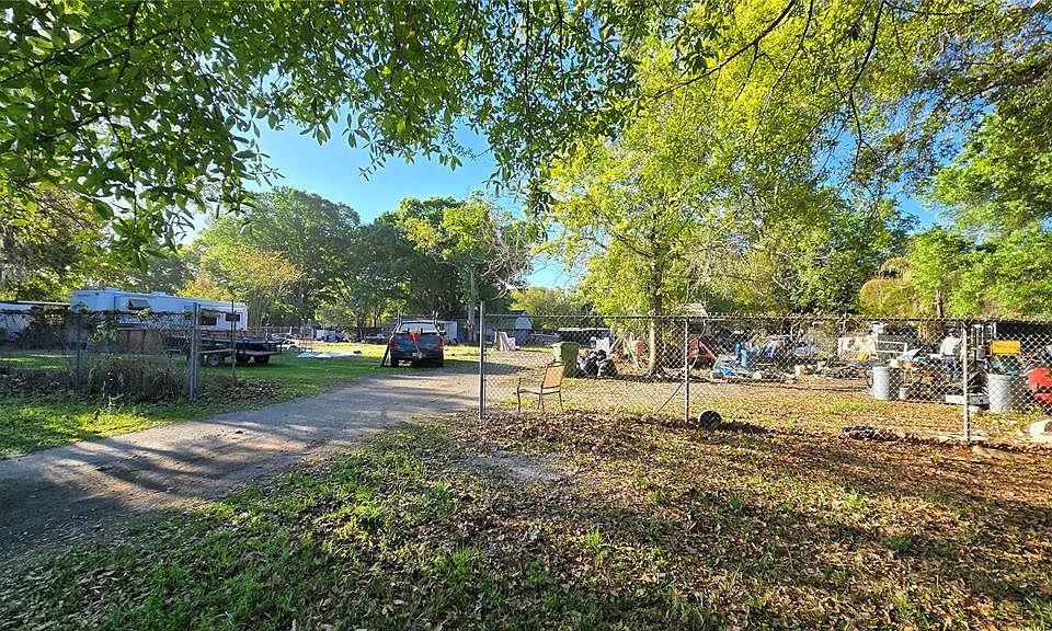 1st image of 26370 Glenhaven Rd