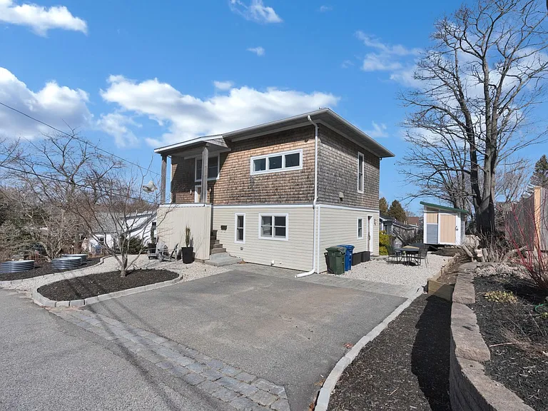 4 Gould Rd — Photo 4