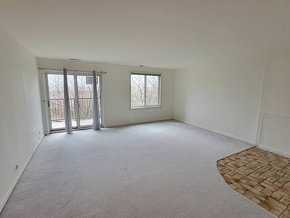 4th image of 430 Walnut Creek Ln Unit 2402