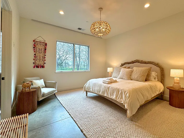 Fisher Ln — Photo 14