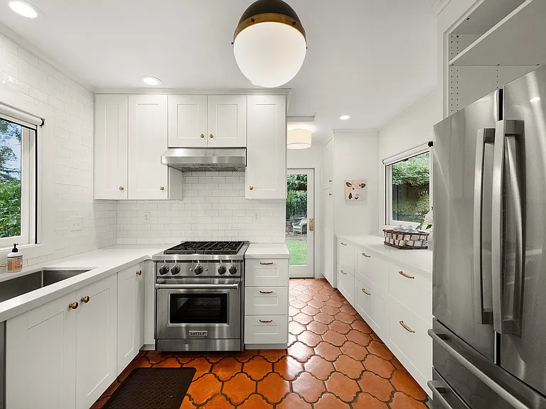1244 N Fitch Mountain Rd — Photo 8