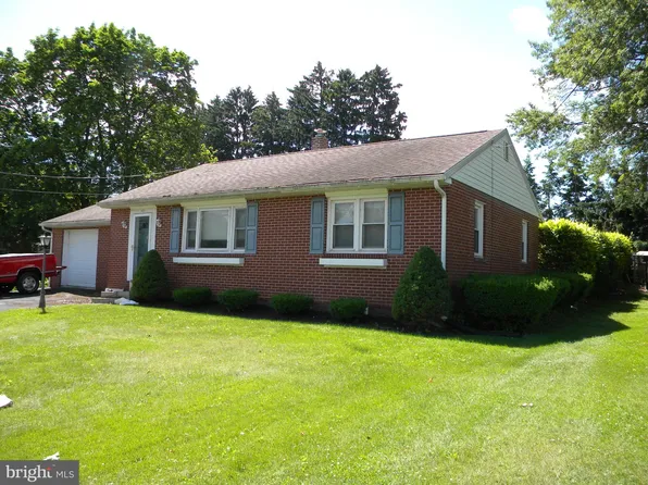 405 Mountain Rd, Dillsburg, PA 17019