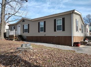 363 Beach Dr, Springville, TN 38256