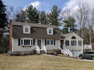 210 Trotting Park Rd, Lowell, MA 01854