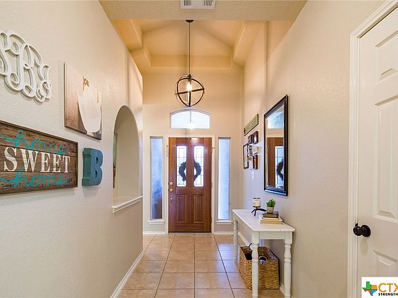 4th image of 850 San Fernando St