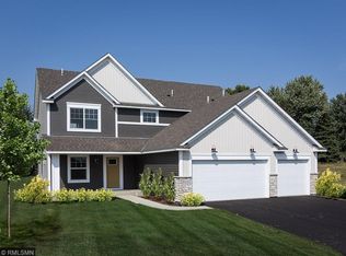 8667 197th St, Lakeville, MN 55044
