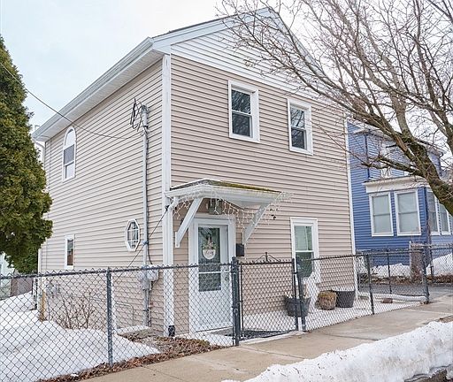 2nd image of 80 Collins St