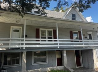 785 Hobson St, Alpha, NJ 08865