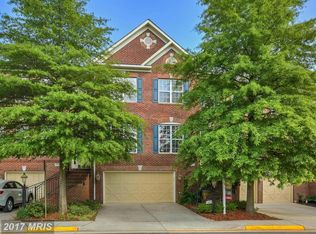 2407 Cypress Green Ln, Herndon, VA 20171