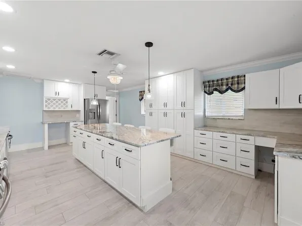 4849 Regal DR, BONITA SPRINGS, FL 34134