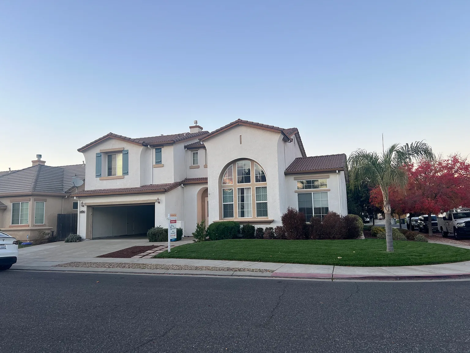 3 bed, 1994 sqft, $2,900 — Photo 1