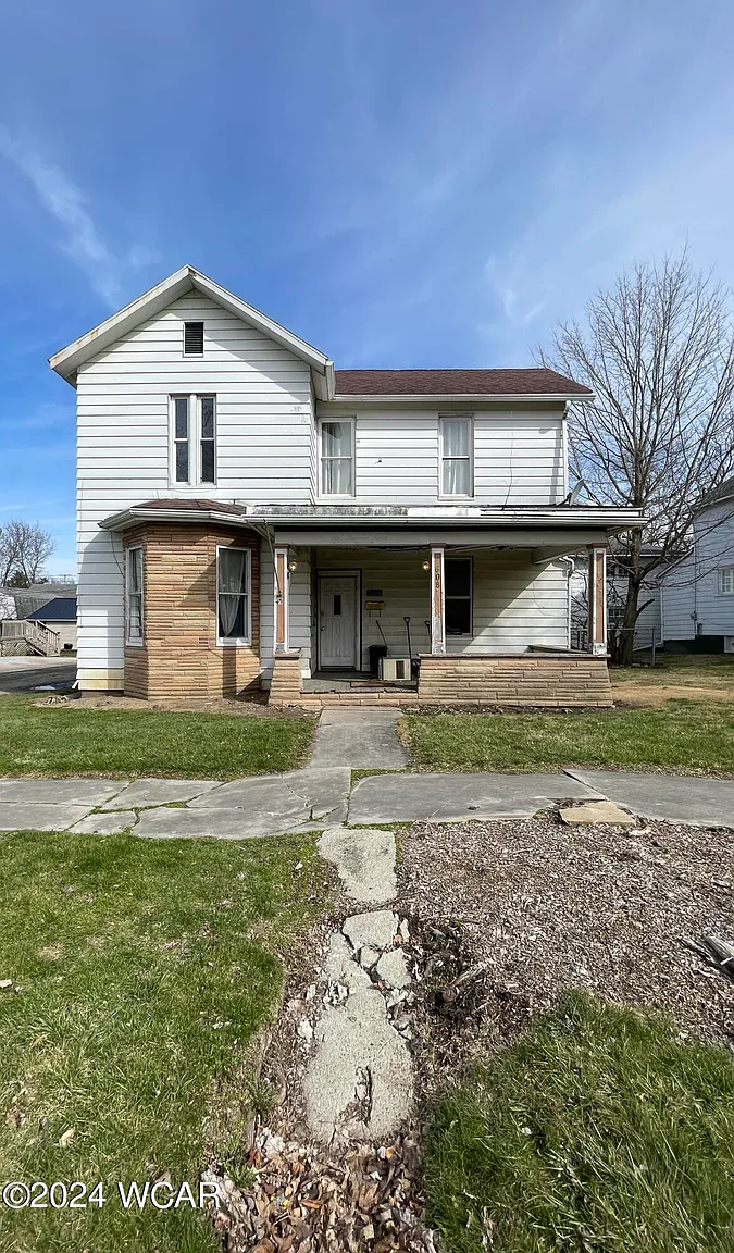 608 N Main St photo 1
