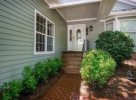 2nd image of 2929 Misty Plum Ct