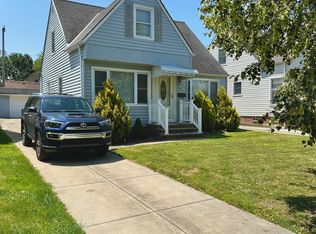 4011 Redfern Rd, Parma, OH 44134