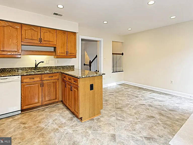 6153 Braeleigh Ln — Photo 13