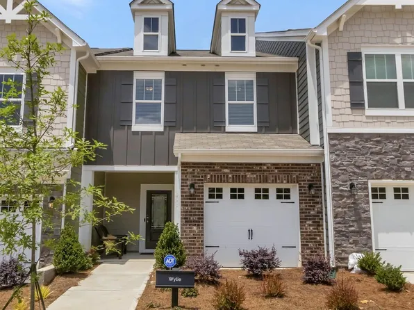 7008 Bentz St, Charlotte, NC 28269