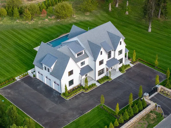 250 Carter Street, New Canaan, CT 06840