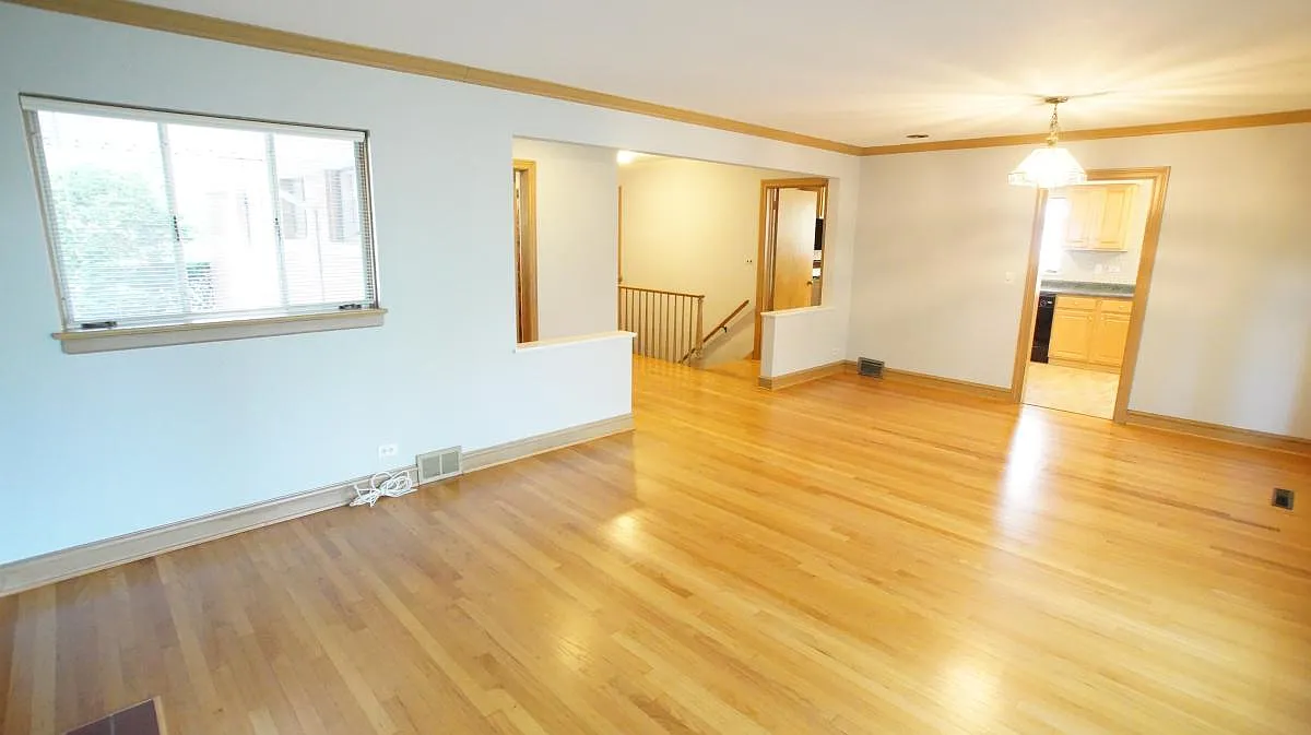 Building Photo - 459 Highcrest Dr