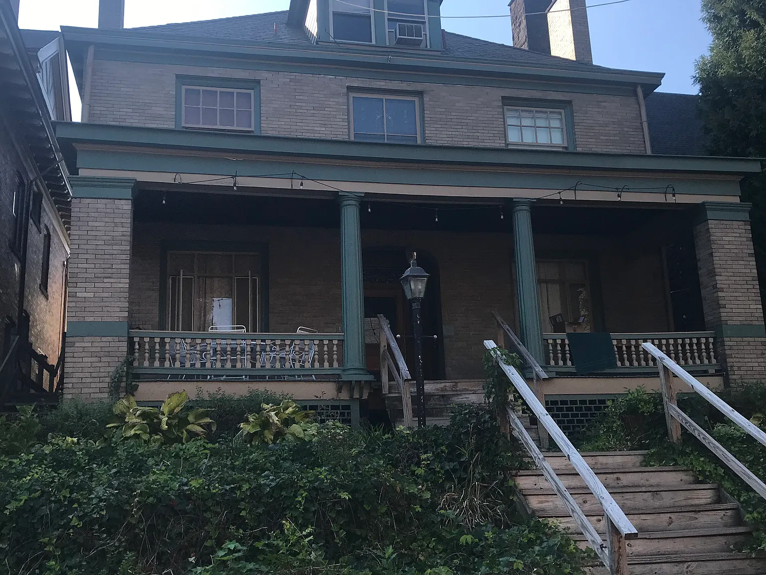 310 Roup Ave — Photo 1