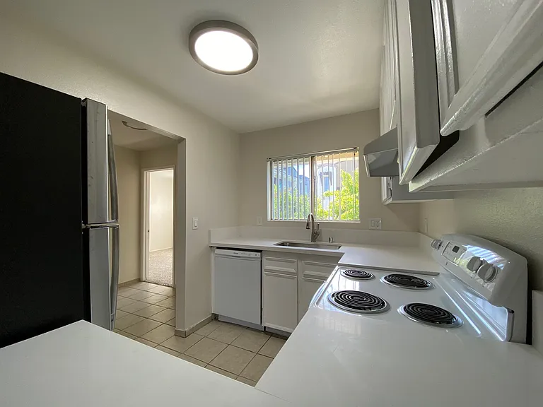8850 Olive Ln #26 — Photo 4