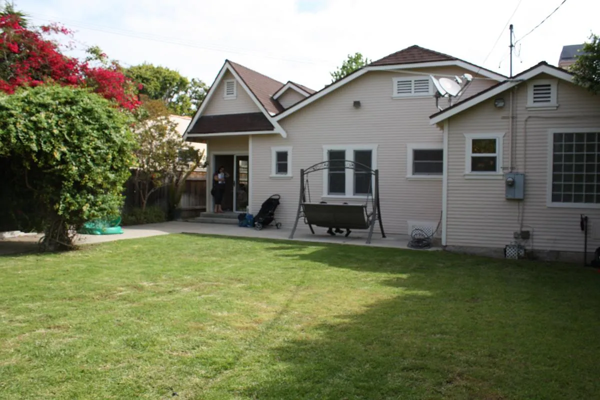 2 bed, 1550 sqft, $5,995 — Photo 4
