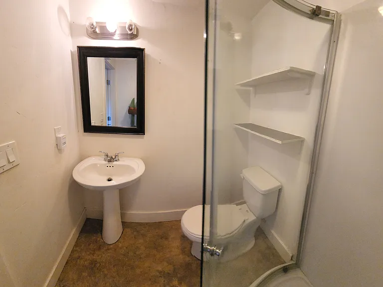 316 E Foothill Blvd — Photo 6