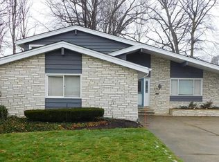 6584 Edgemoor Ave, Solon, OH 44139