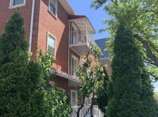3141 12th St, Long Island City, NY 11106