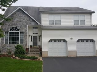 1 Setter Pl, Kendall Park, NJ