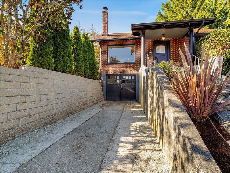 2nd image of 4624 N Huson Street