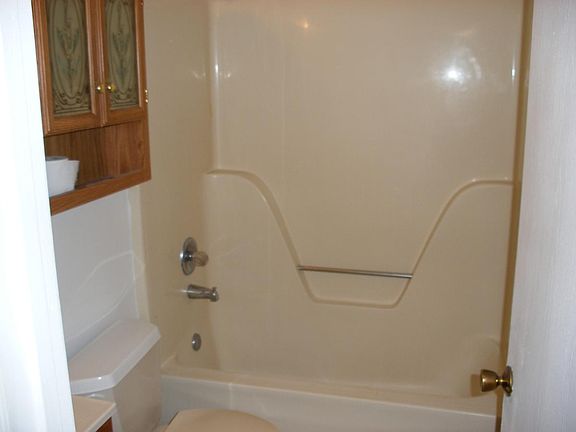 3rd image of 874 Loyola Dr