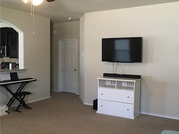 3rd image of 200 Ken Dr