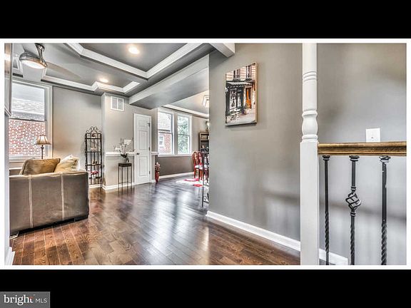 3rd image of 3114 Louise Ave
