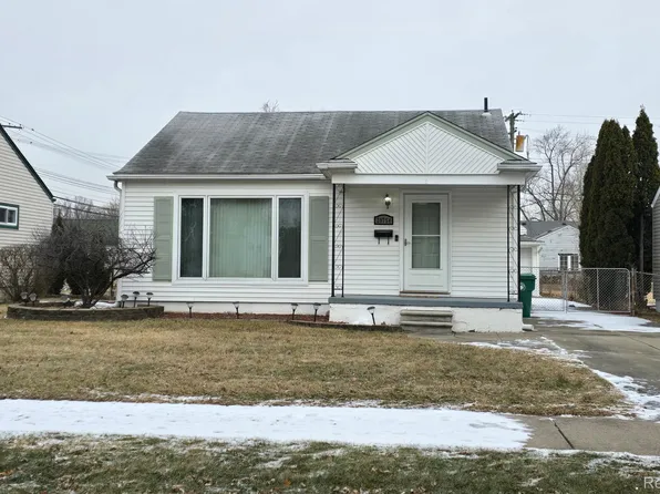 29754 Rosslyn Ave, Garden City, MI 48135