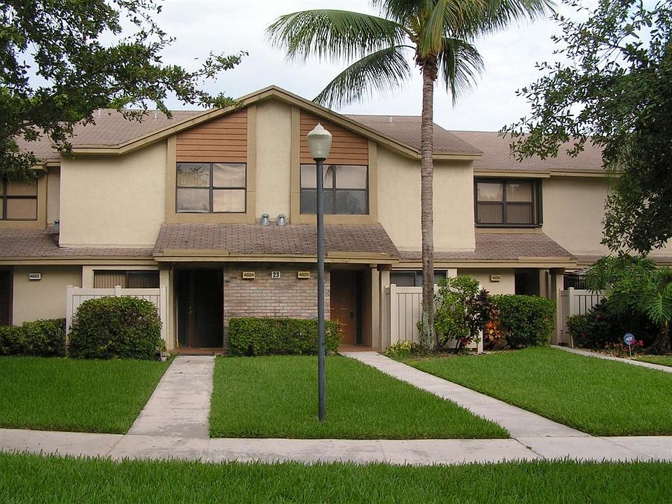 1st image of 4825 NW 22nd St #4139