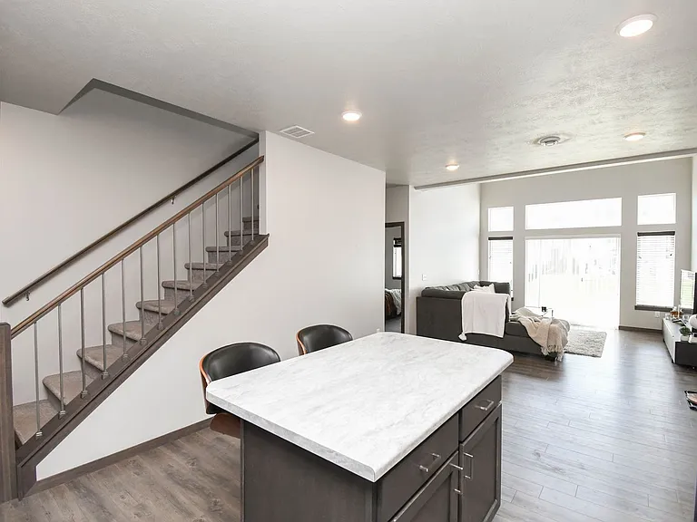 6120 S Alki Pl — Photo 8