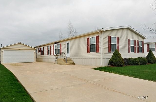 1st image of 22961 S Glen Eagle Dr