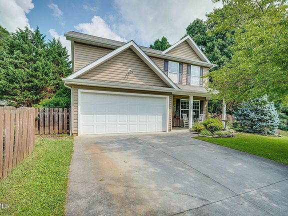 2nd image of 223 Atoll Way