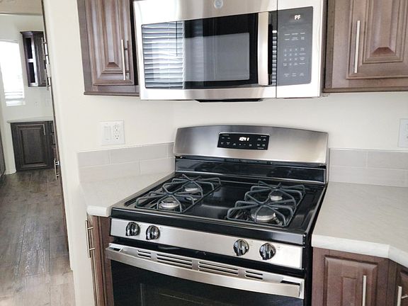 2nd image of 1600 Silver Creek Rd #5RGIFZ