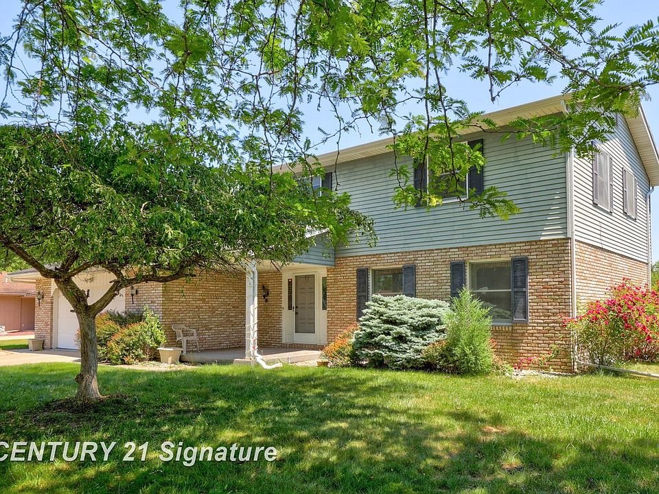1st image of 360 Mayflower Dr