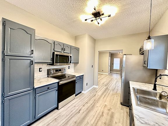 2nd image of 637 Blue Meadow Dr