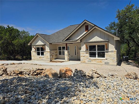 2nd image of 1645 Pecan Cir