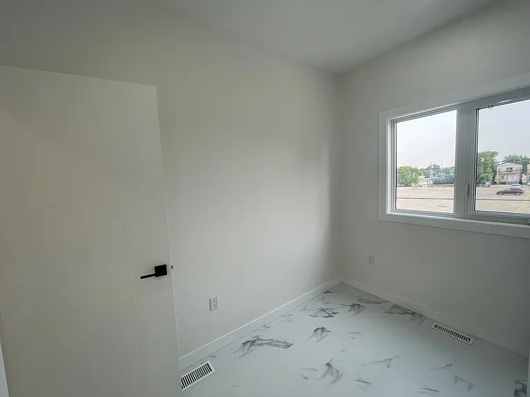 1046 Dumas Ave — Photo 28