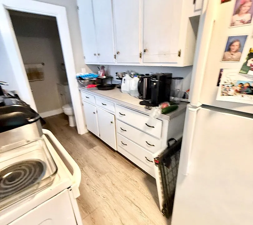 95 W Elm St #7