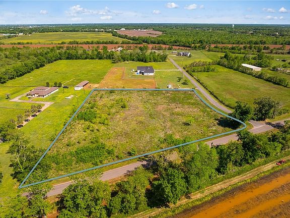 2nd image of 445 Downs Ln Lot 4-5