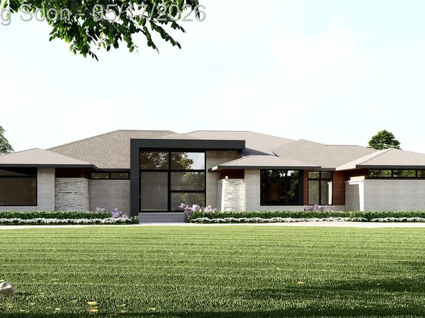 4577 Moorcrest Ln, Rochester, MI 48306