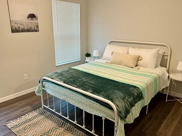 4247 E Taper St — Photo 15